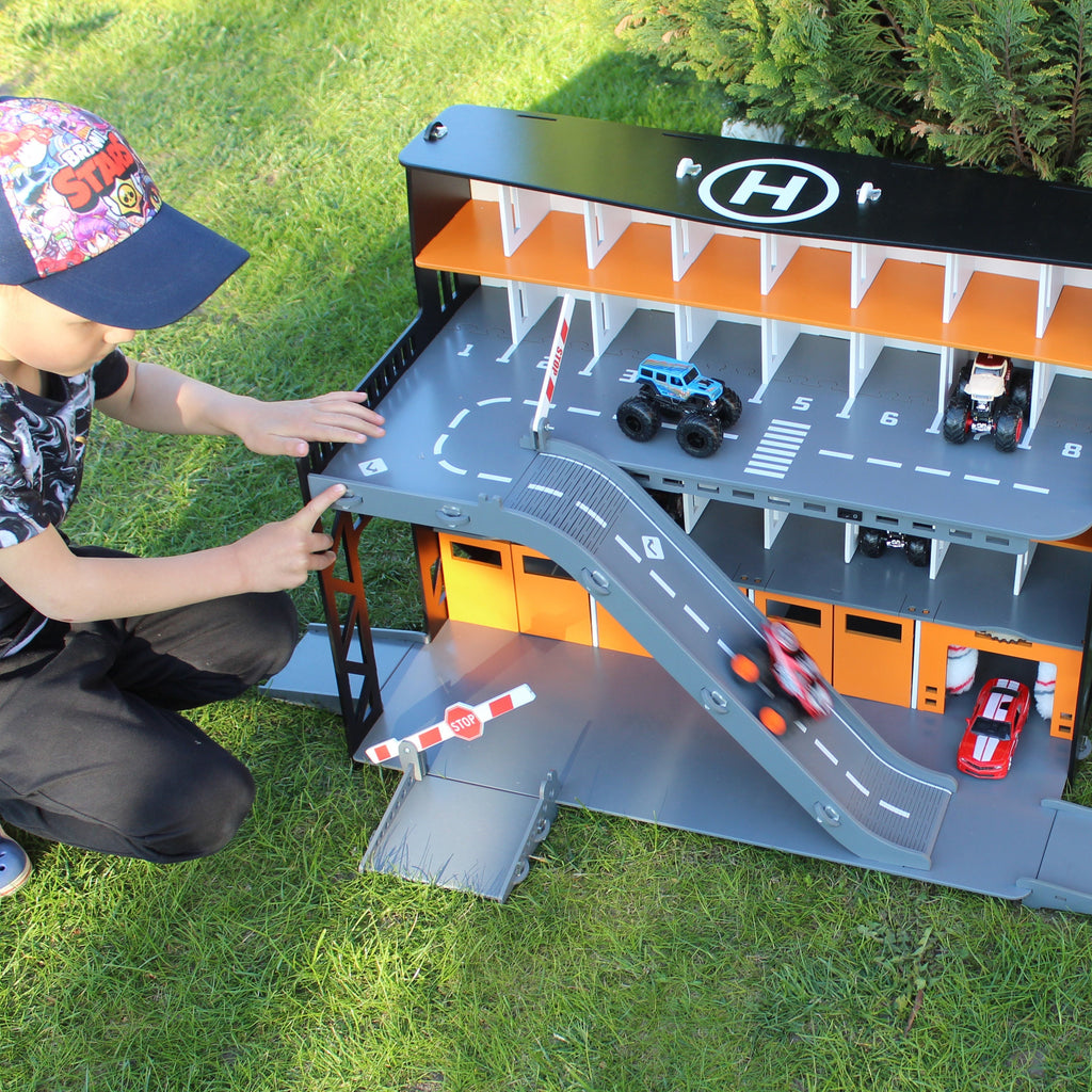 Gift for boy, wooden toy garage for age 4 - 7 years in black and orange