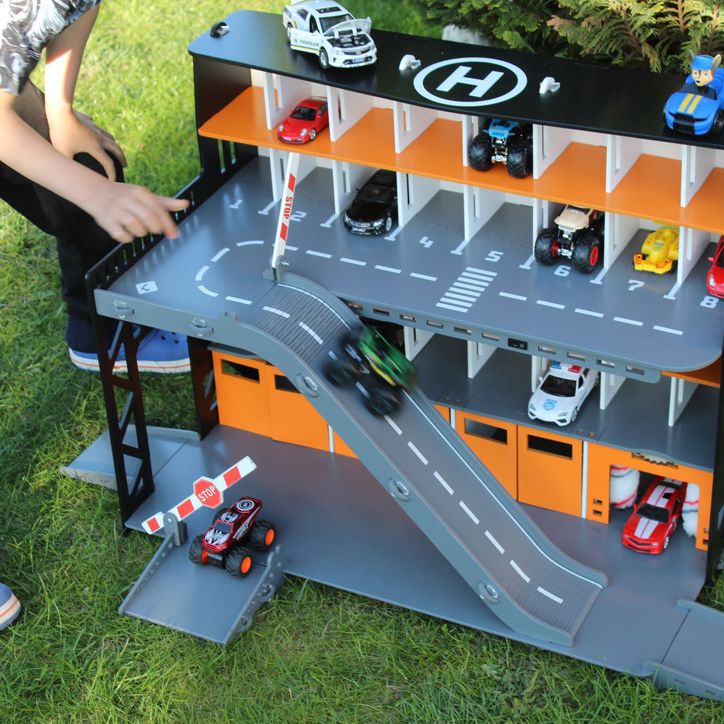 Gift for boy, wooden toy garage for age 4 - 7 years in black and orange