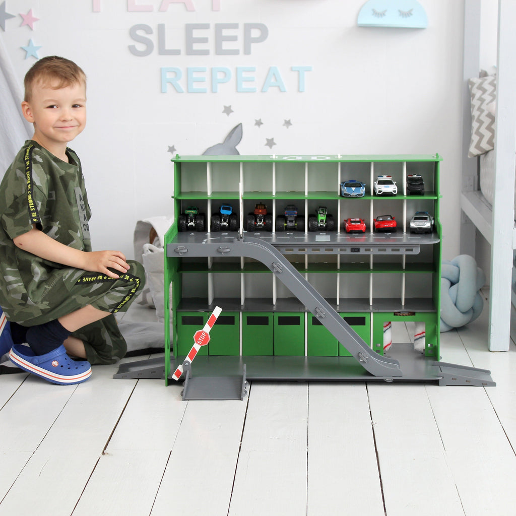 Wooden toy garage for diecast 1/64 and 1/32 scale toy cars, for boys 3 4 5 6 years old
