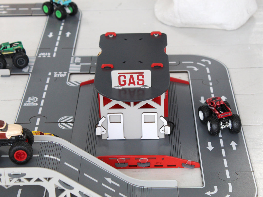Toy Car Refueling at 1:32 Scale Gas Station - Creative Playtime