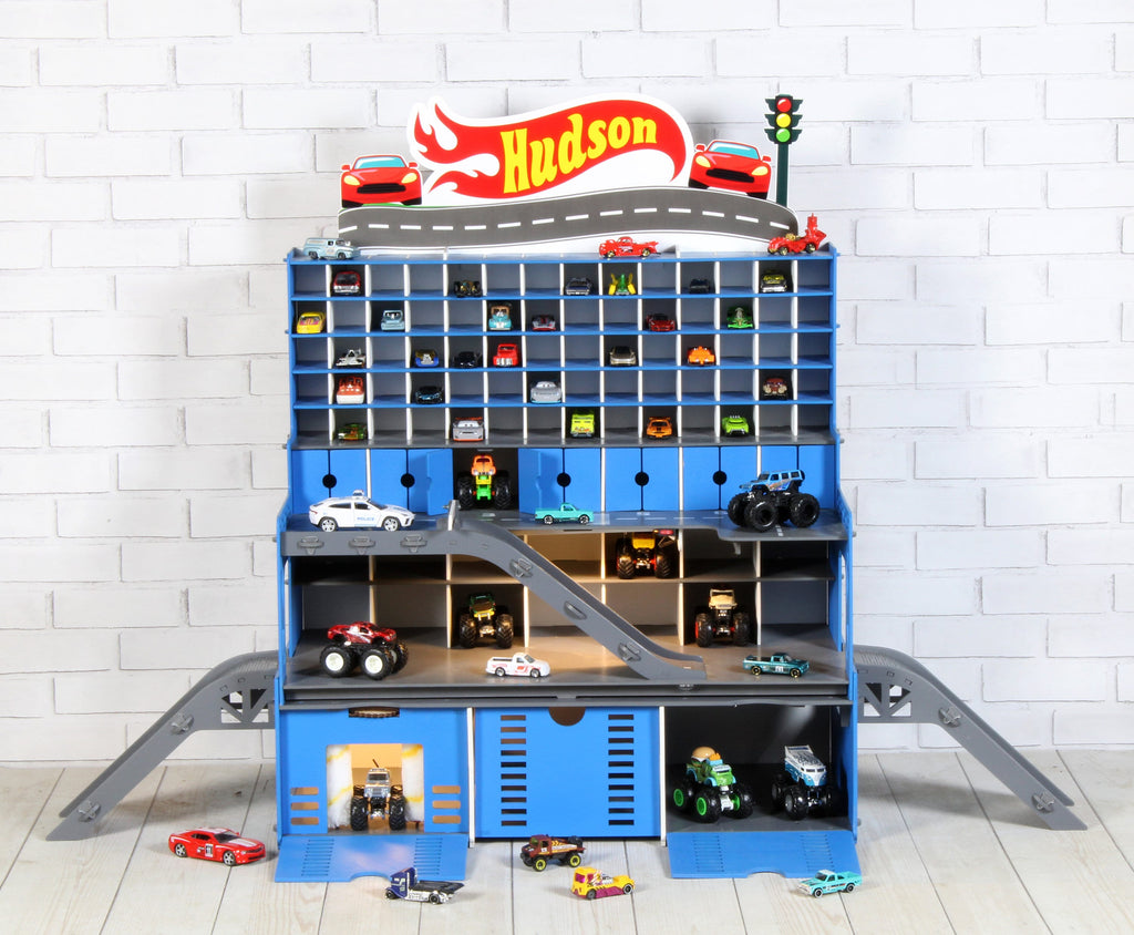 Sturdy Toy Car Garage for Boys Aged 3-5 with Toy Car Wash and 1:64 Scale Compatibility