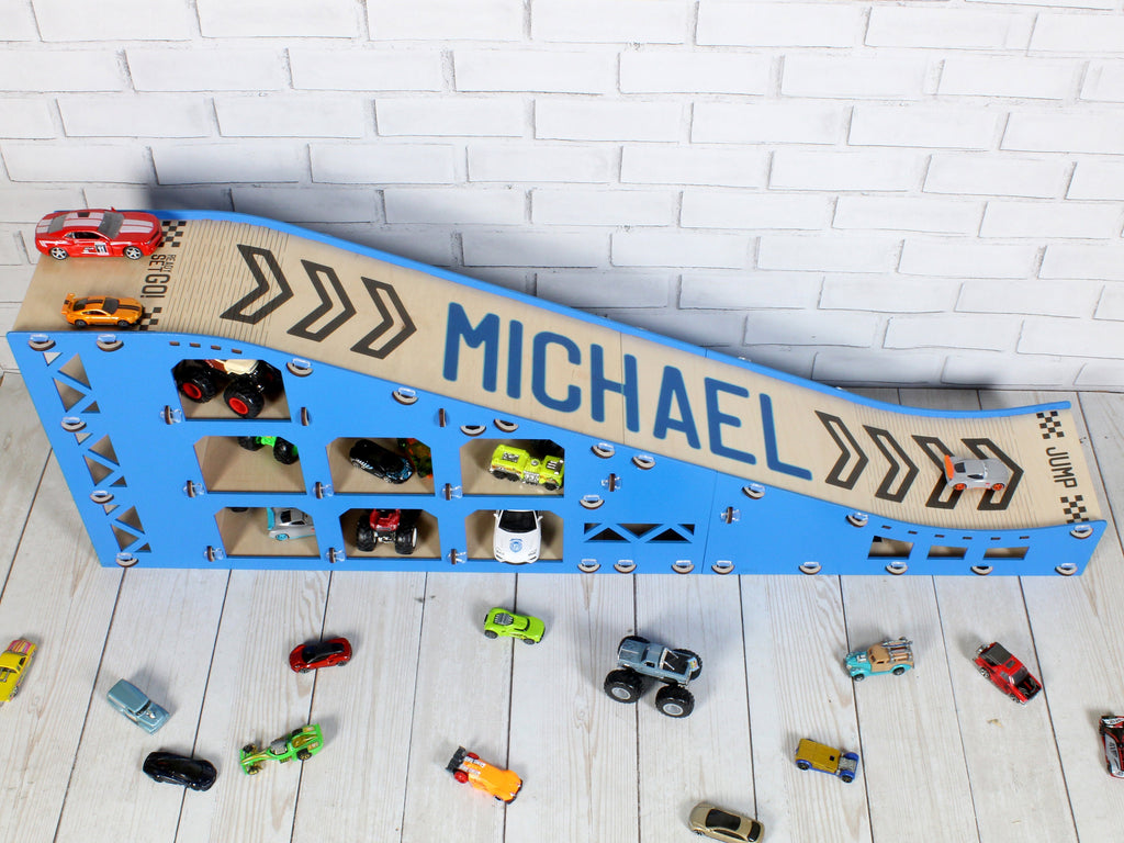 Toy Car Jump Ramp, Toy Vehicles Stunt Slope, Monster Truck Display Rack for 1:64 scale and larger