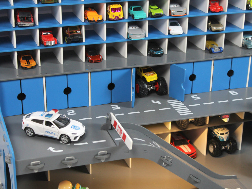 Interactive Toy Car Garage for Boys with Toy Car Wash and Gates