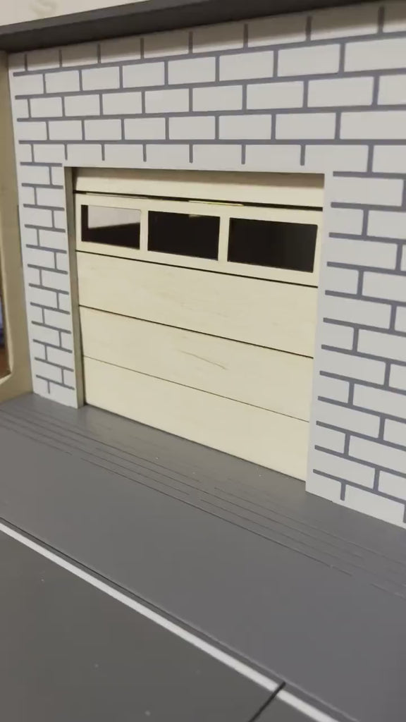 Toy garage with sectiona roll-up doors, pull-push to open doors mechanism, toddler gift 3 4 5 years old, toy garage